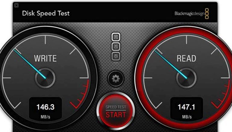 Медленная скорость телефона. Blackmagic Disk Speed Test. Скорость диска. Disk Speed Test Windows 10. Быстродействие USB.